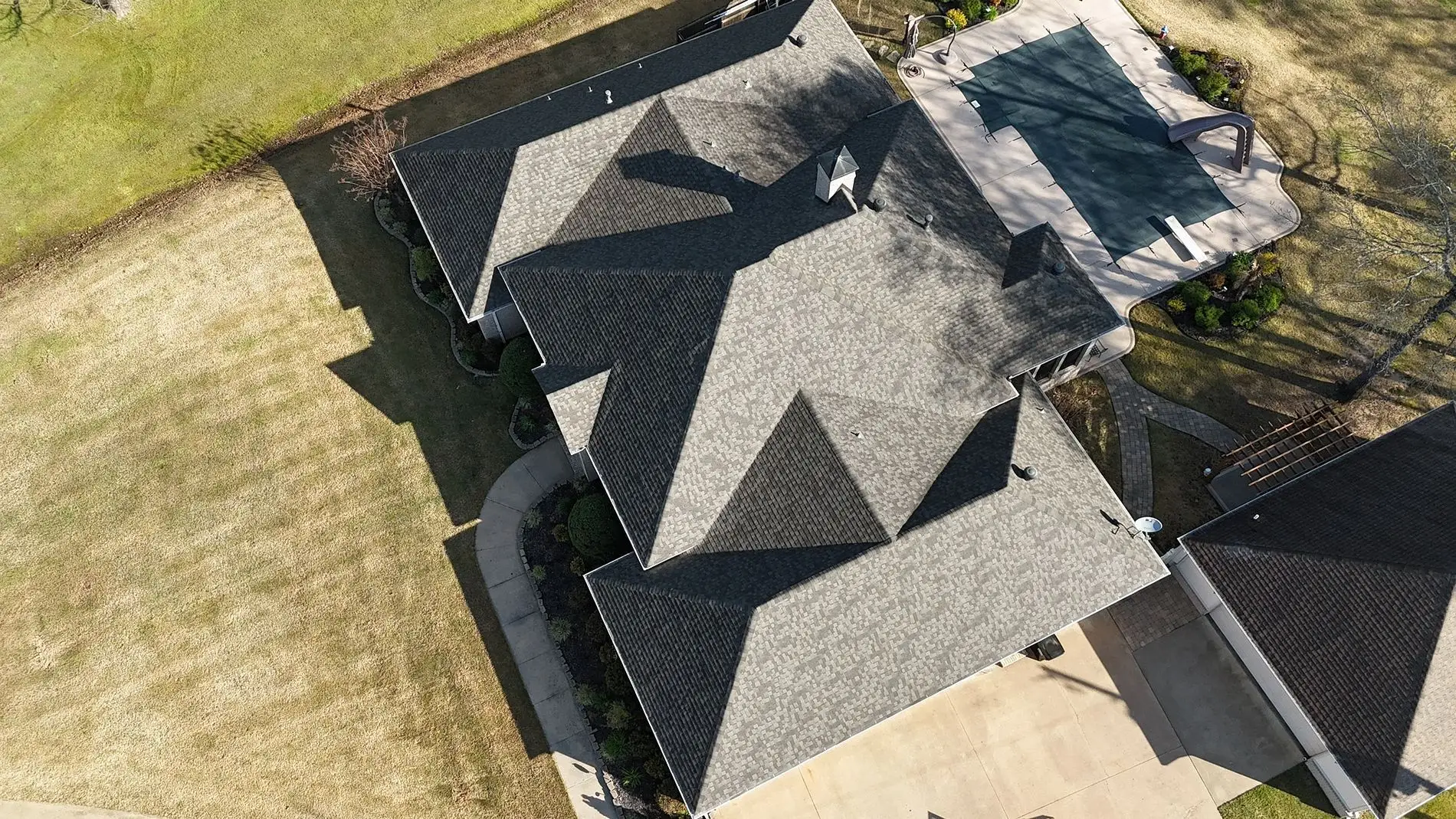 Residential roofing project 20383