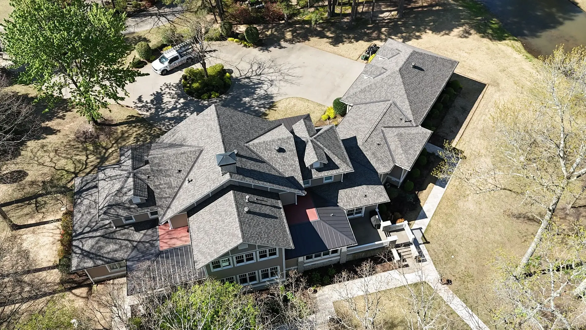 Residential roofing project 206617