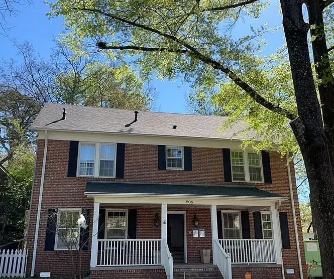 Residential roofing project